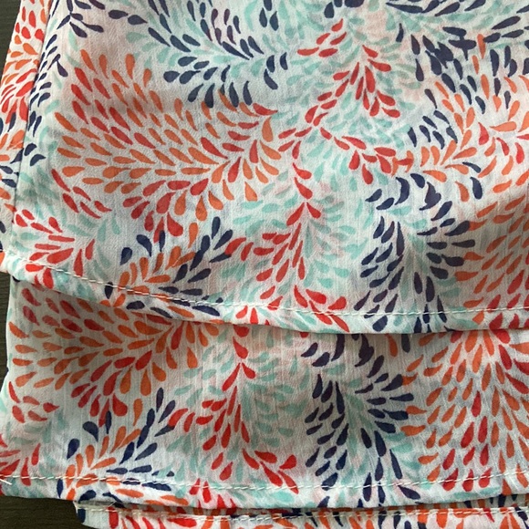 LAYERED SLEEVELESS  PRINTED BLOUSE TUNIC - Picture 9 of 12